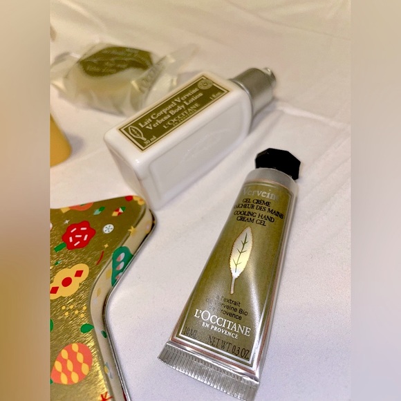 NEW/GREAT GIFT L’Occitane 3-Piece Gift Set In Christmas Star Tin - Picture 5 of 6